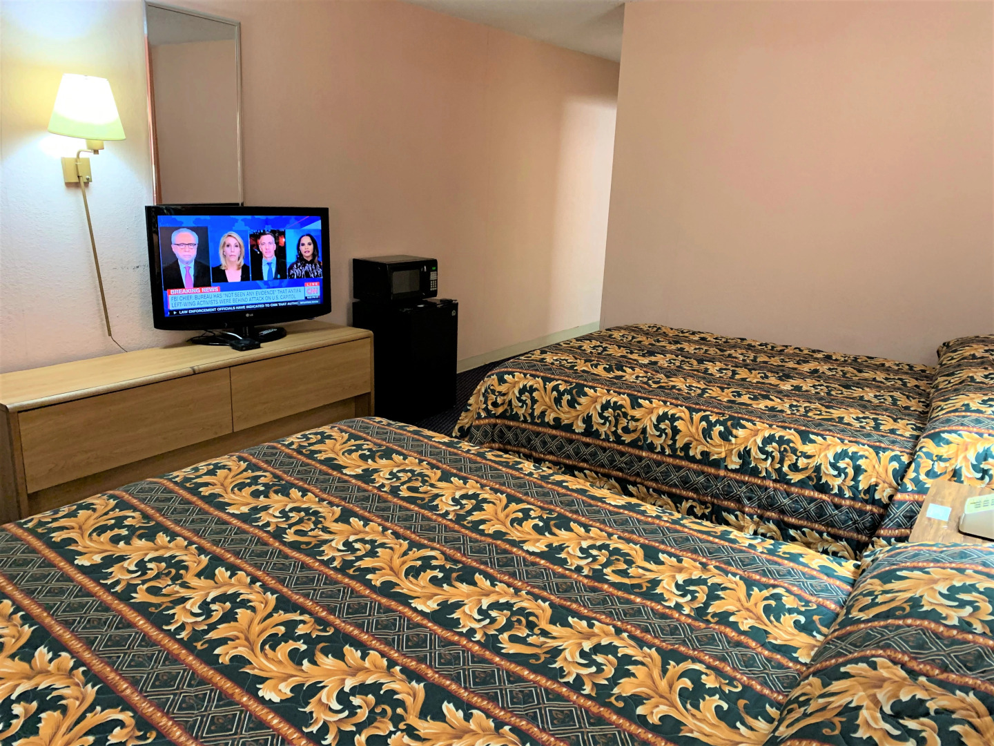 Отель Red carpet Inn & Suites