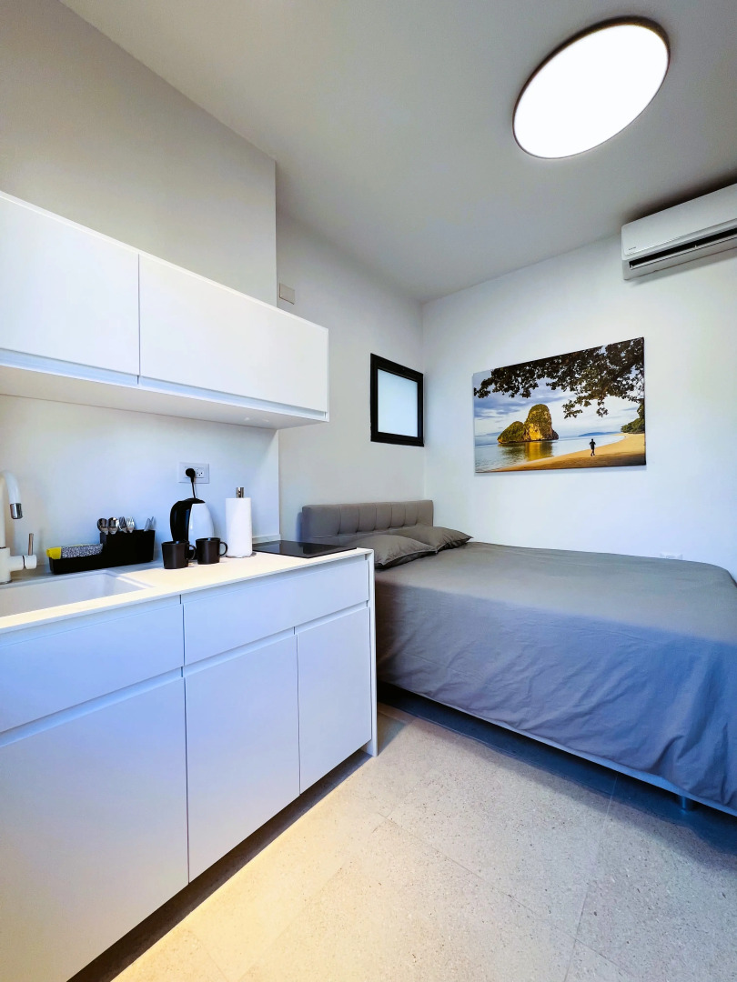 Апартаменты White Door Apartments