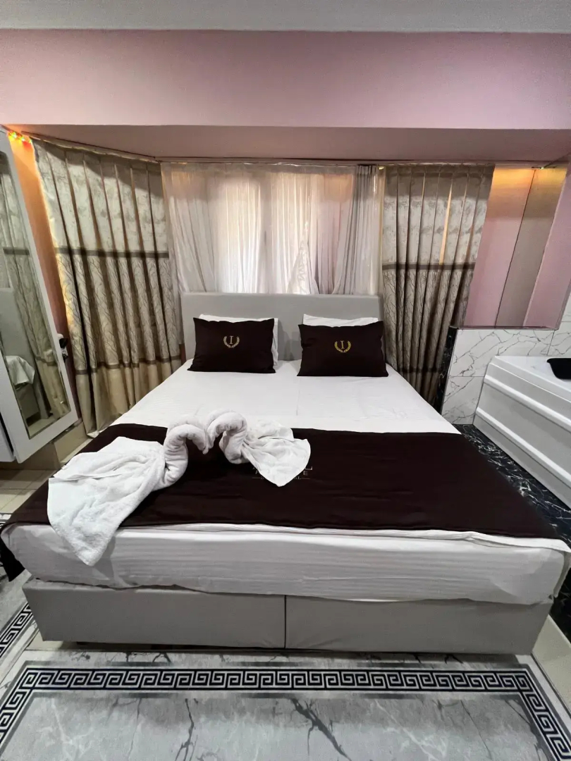 Istanbul Palace Hotel