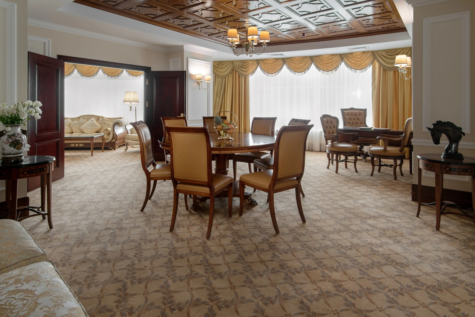 Отель Nobil Luxury