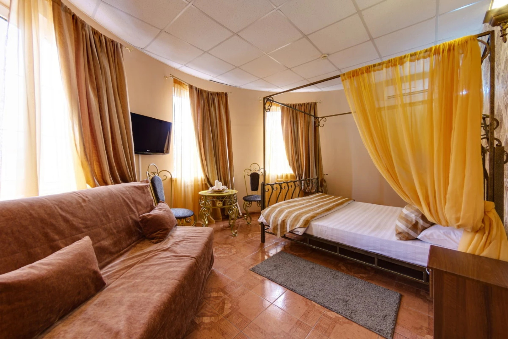 Отель Мартон Амиго