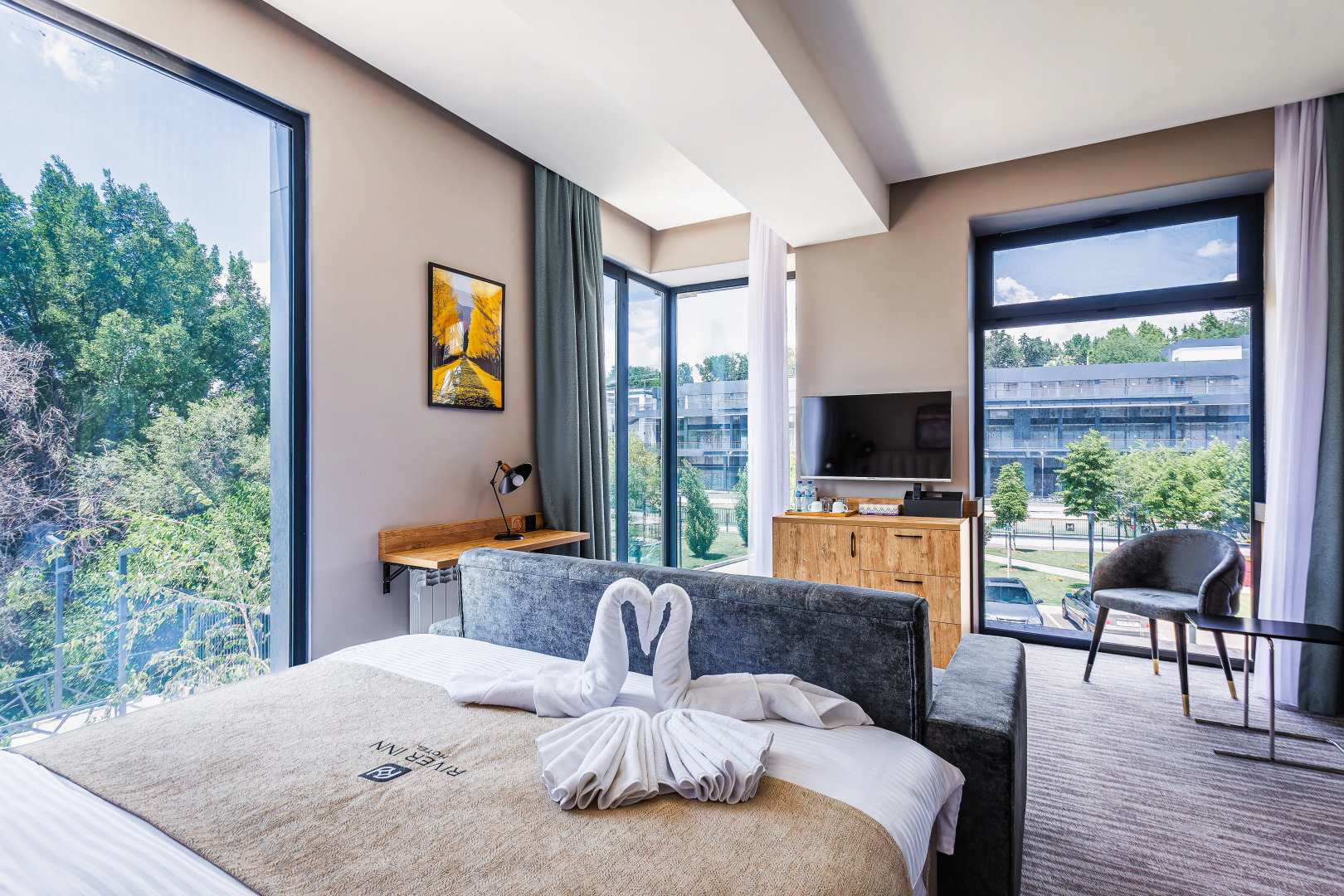 Отель River Inn