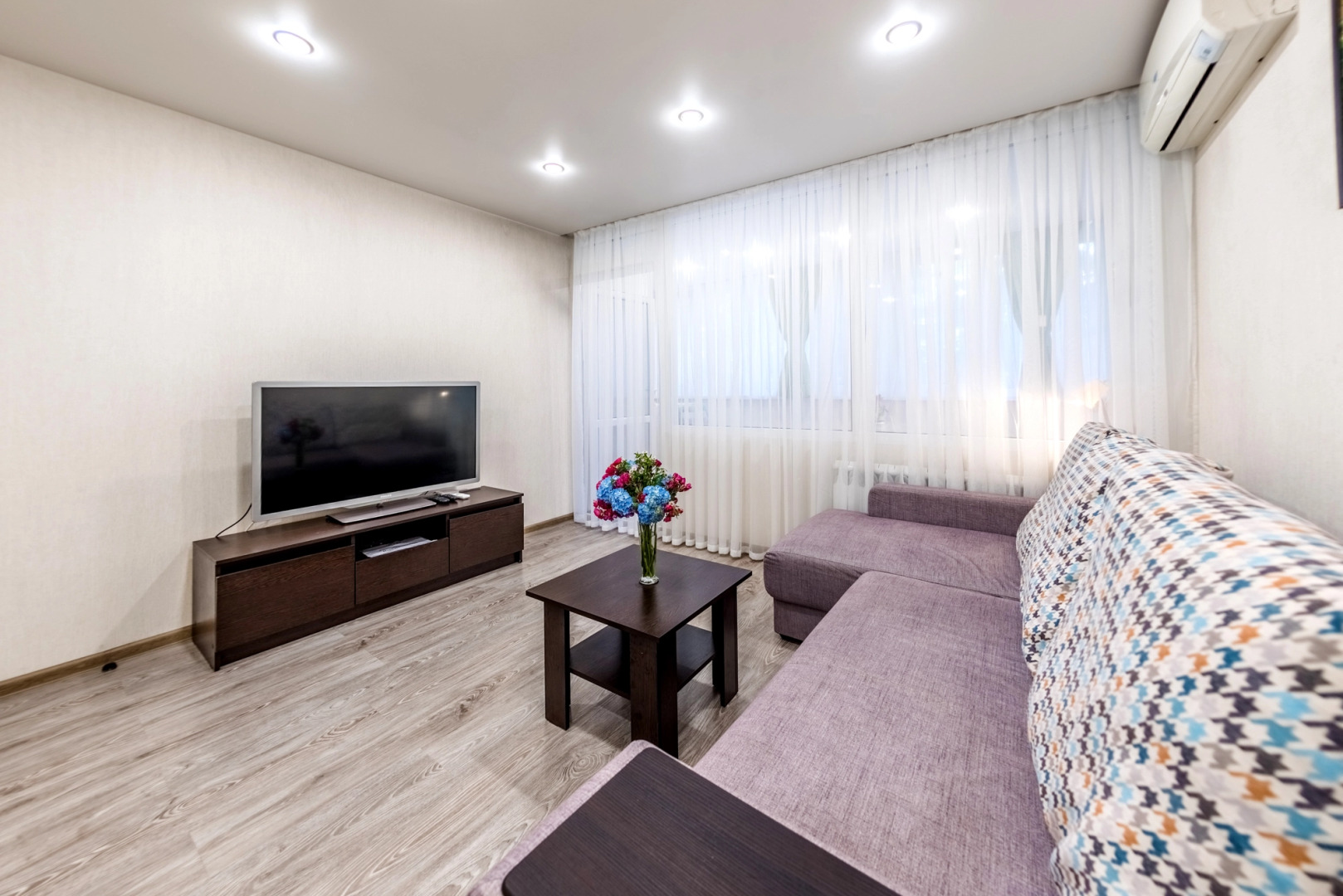 Апартаменты на Островского