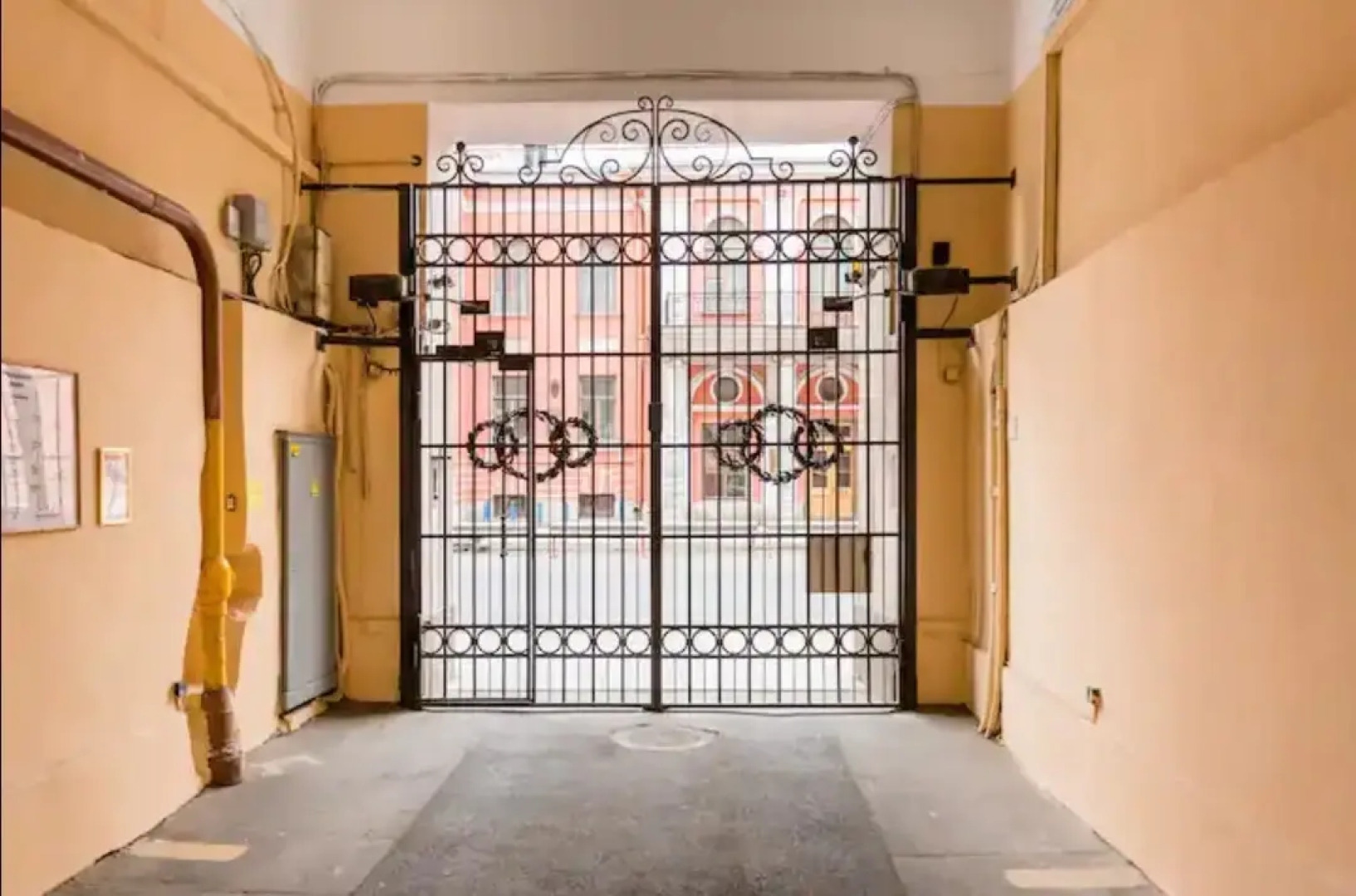 Апартаменты New Hermitage Apartments