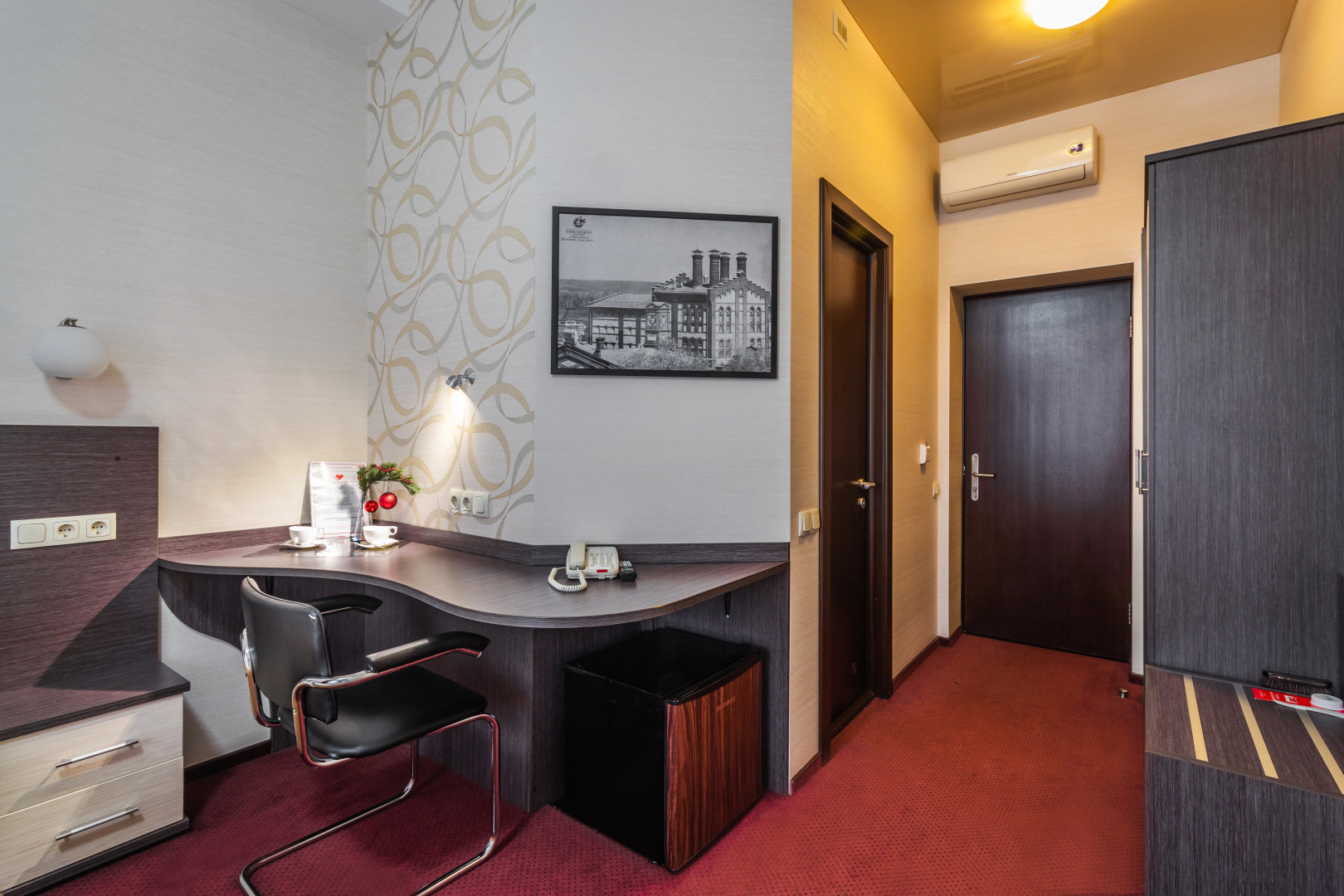 Отель Веструм