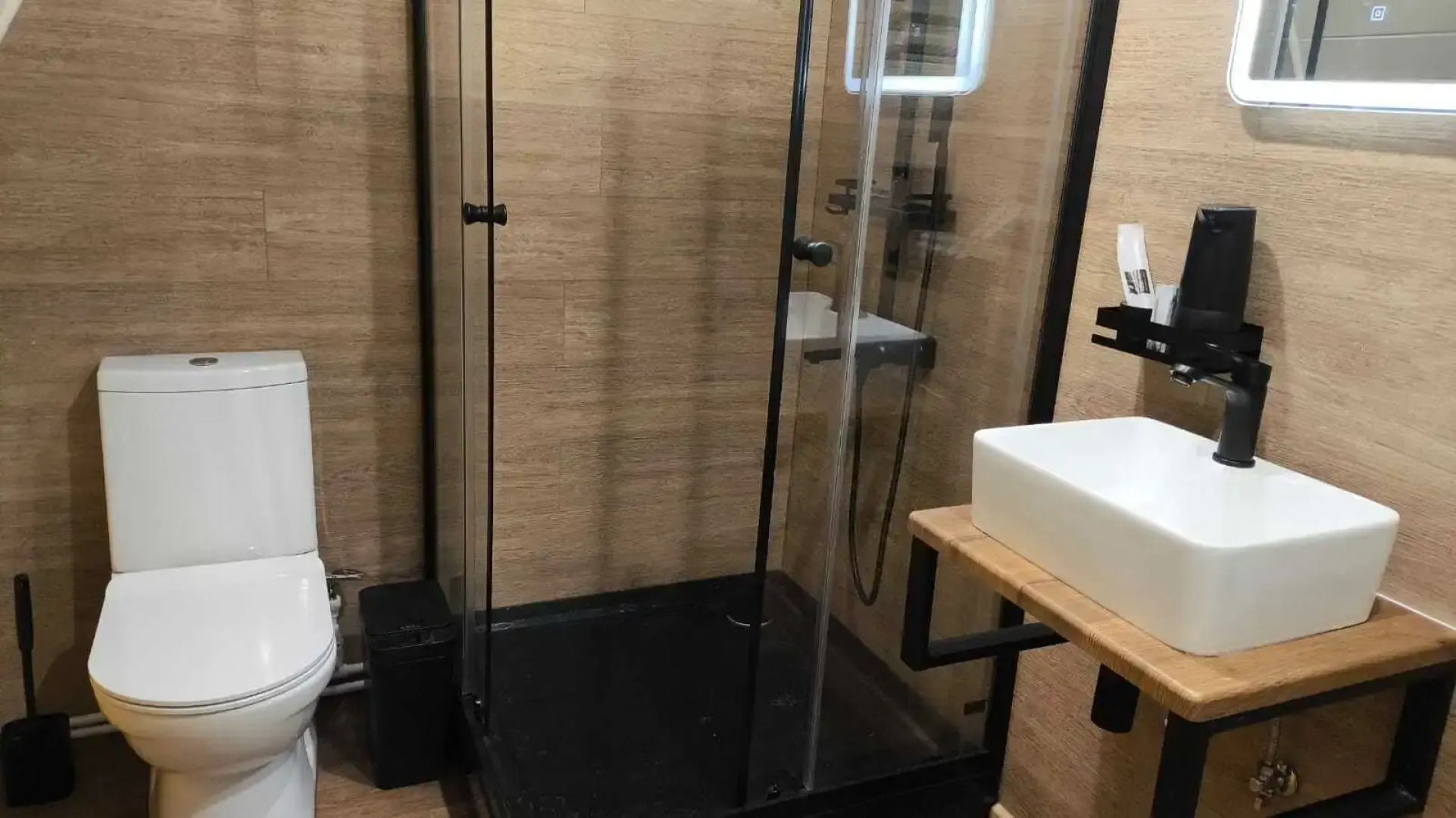 Частный дом Афрейм Лес