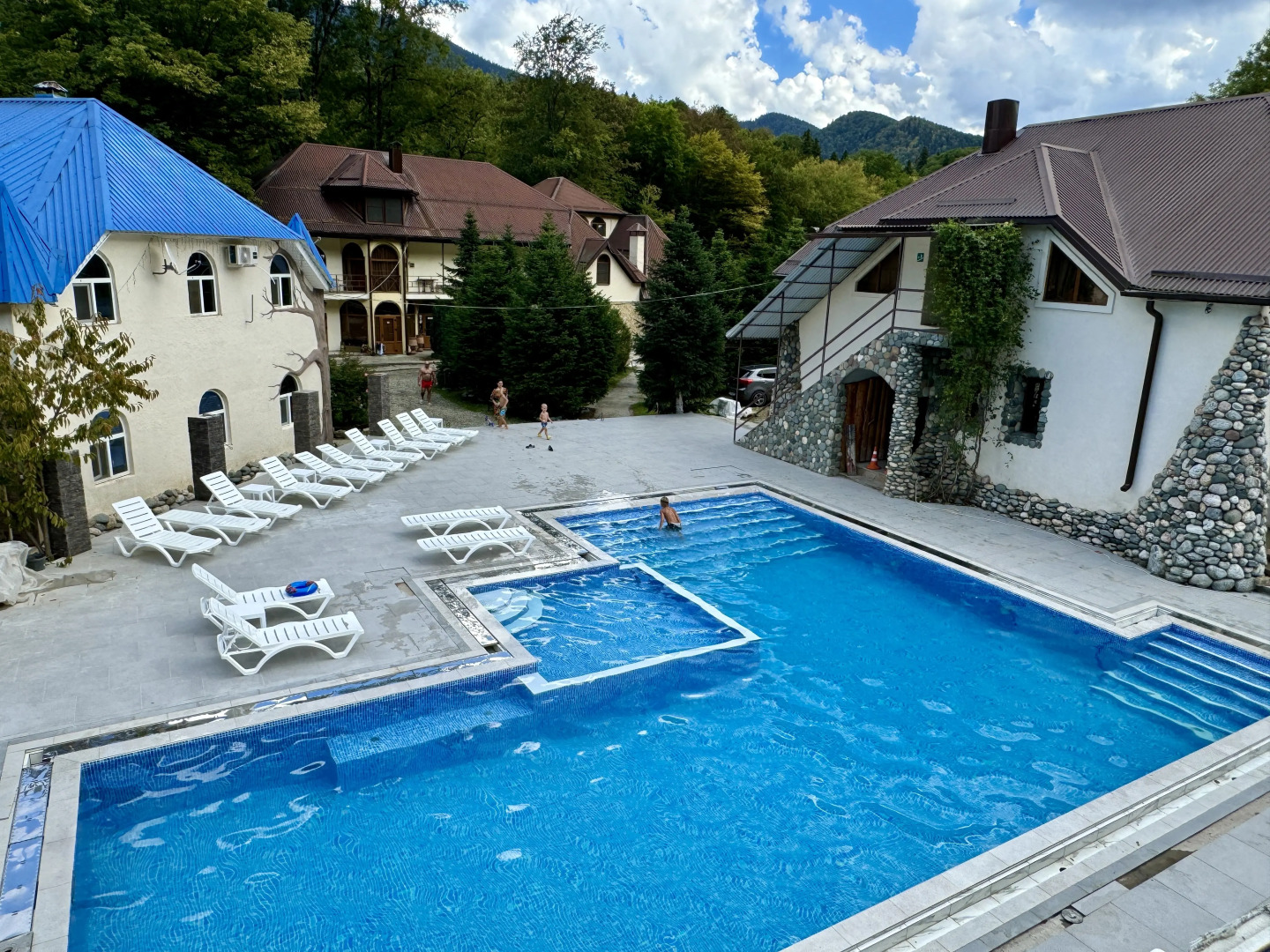 Отель Гостиничный комплекс Эдем