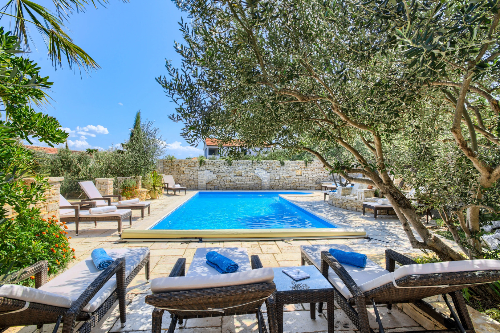 Апартаменты Villa Kos Murter