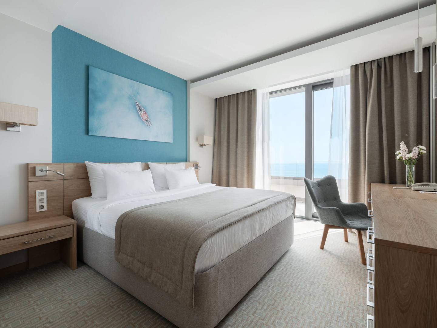 Отель HIDENS APART HOTEL