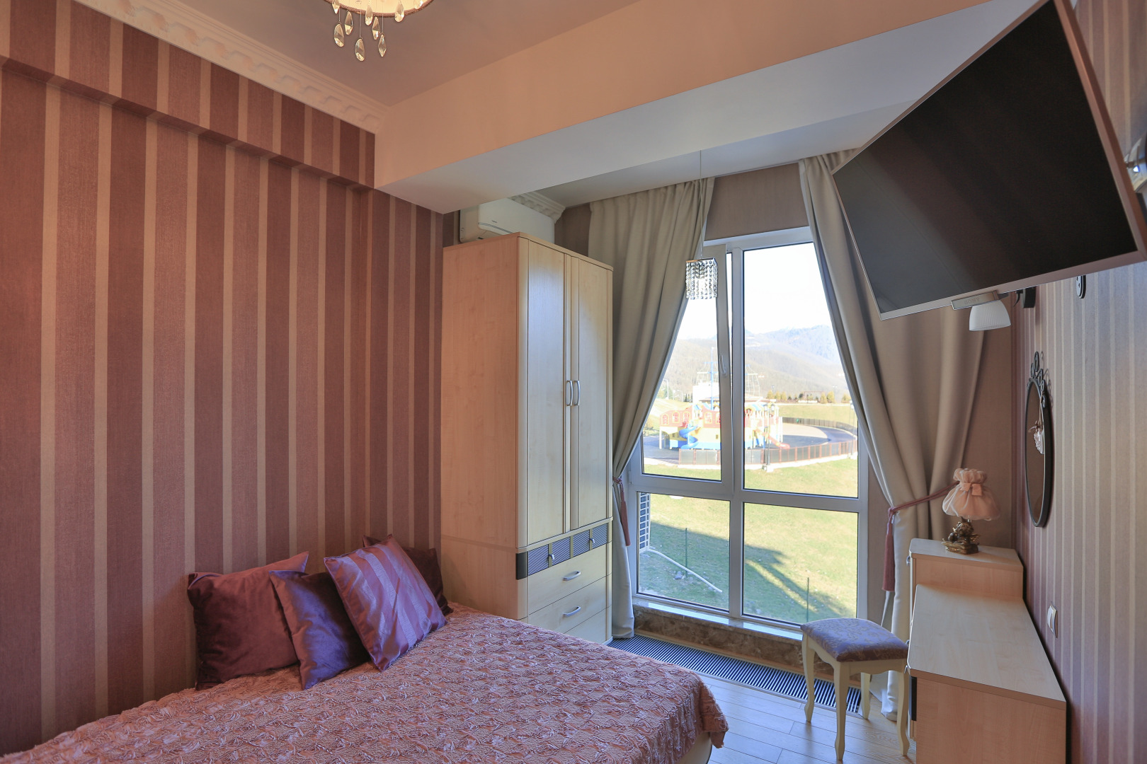 Апартаменты Романовские с видом на горы в Красной поляне