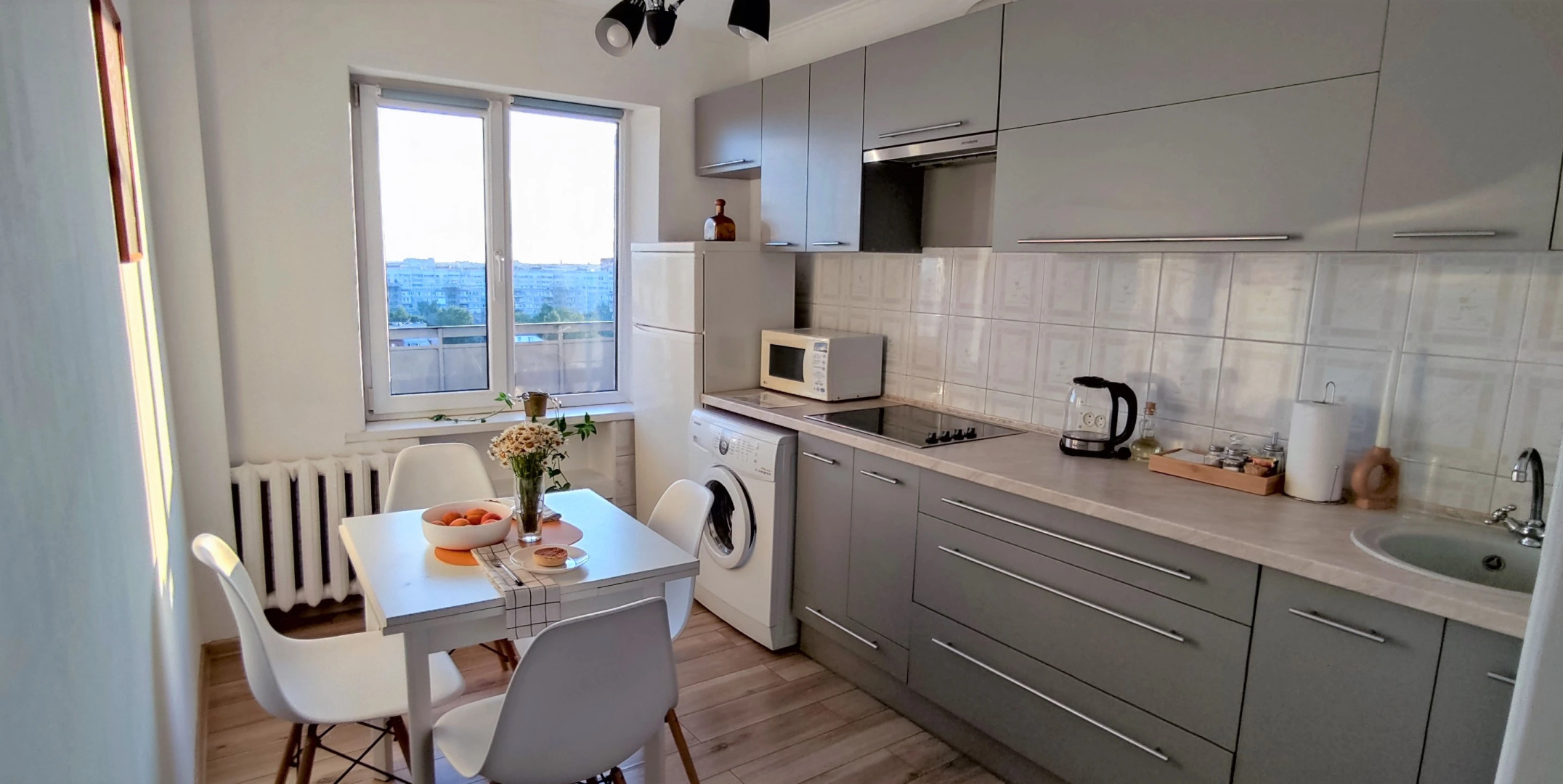 Апартаменты Altezza с панорамным видом на город с 13 этажа