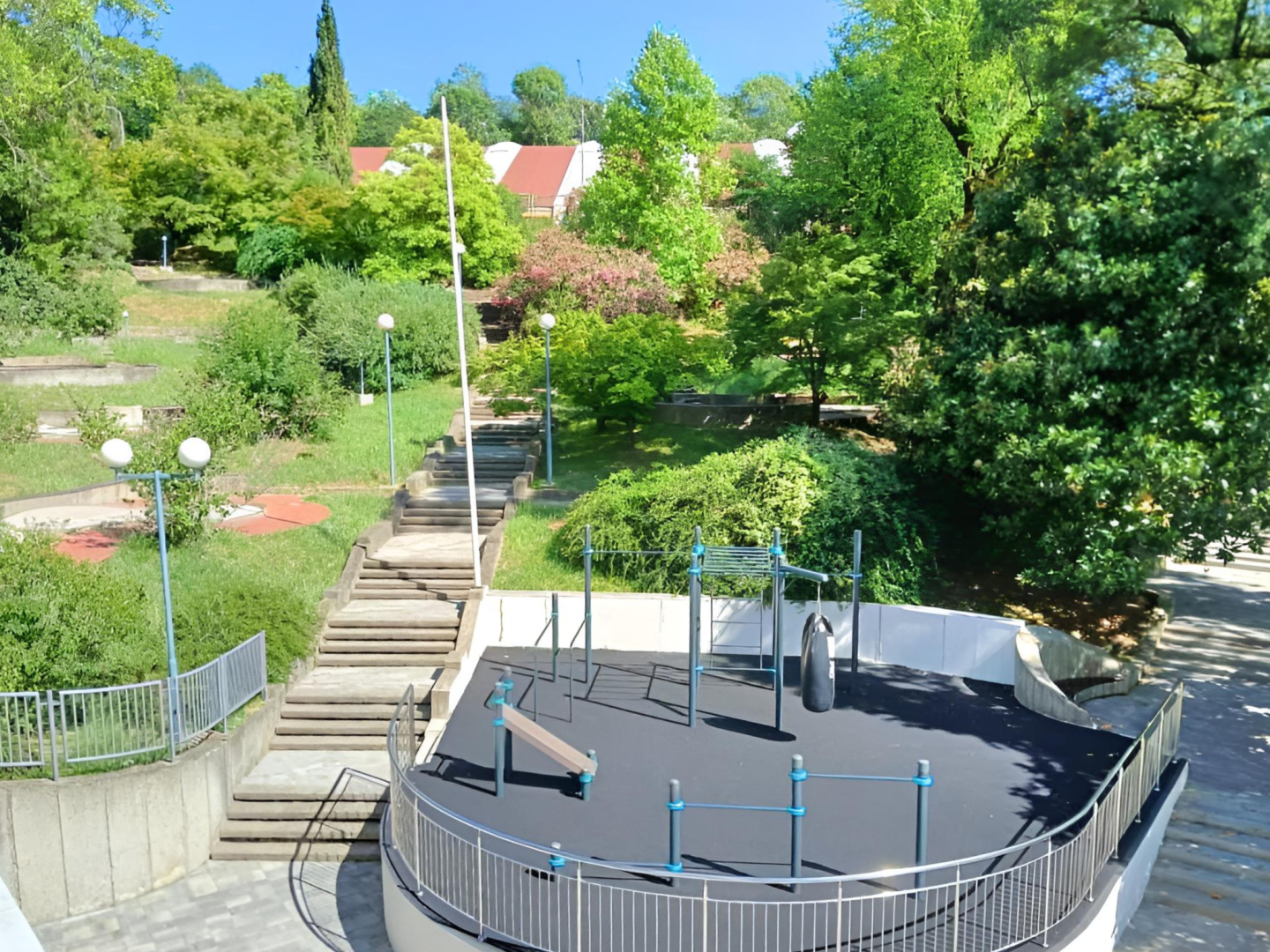 Апартаменты Дизайнерские с бассейном и морем вместимостью от 1 до 3 гостей от собственника