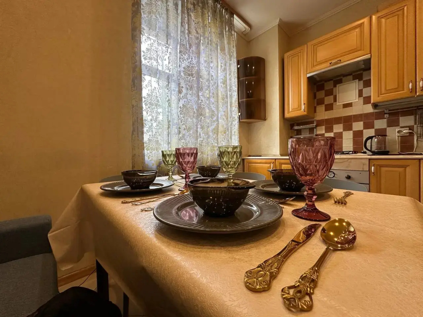 Квартира Большая в Центре Города с Парковочным Местом