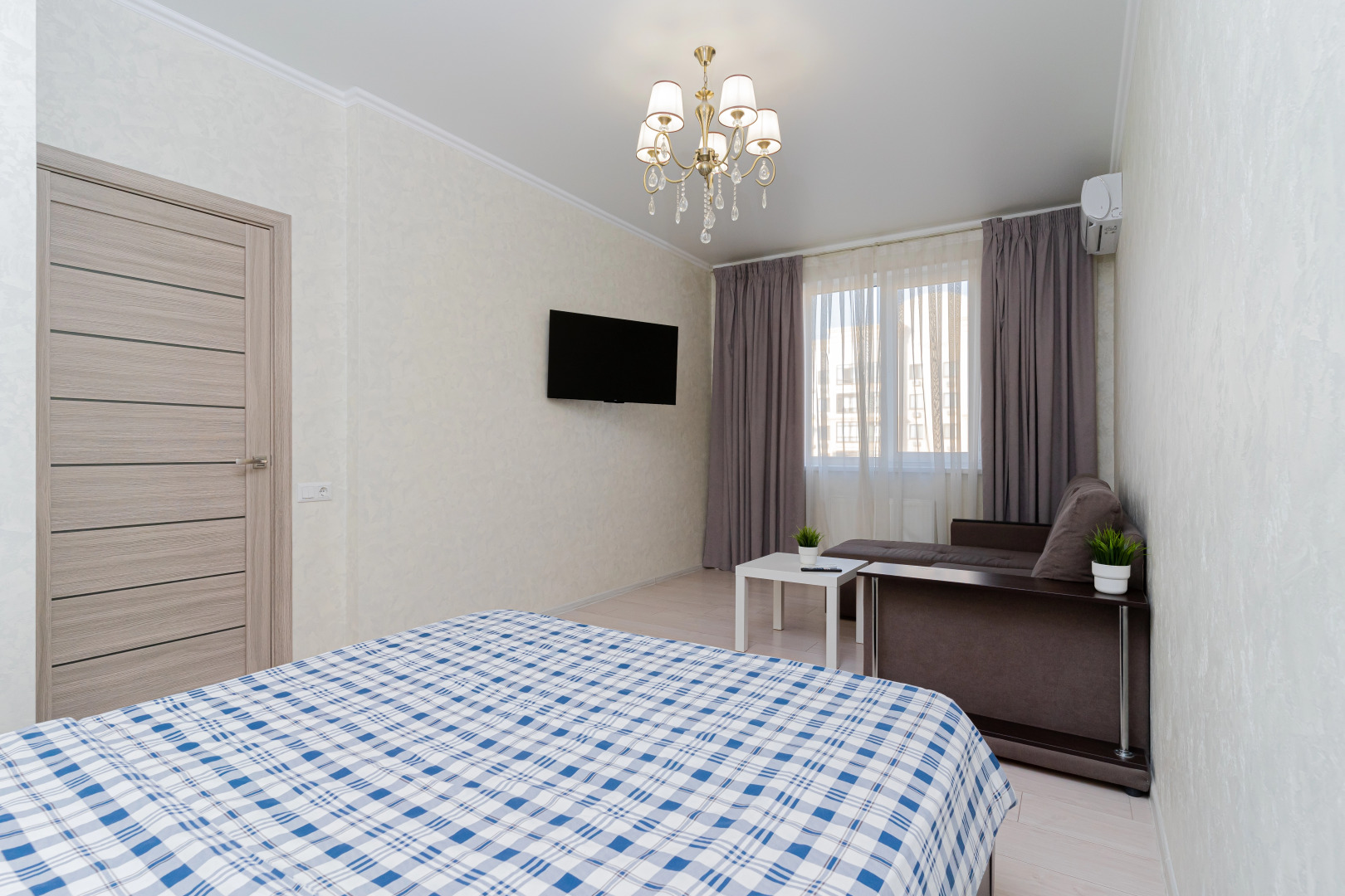 Квартира ЛЮКС Посуточно в ЖК Жигулина Роща