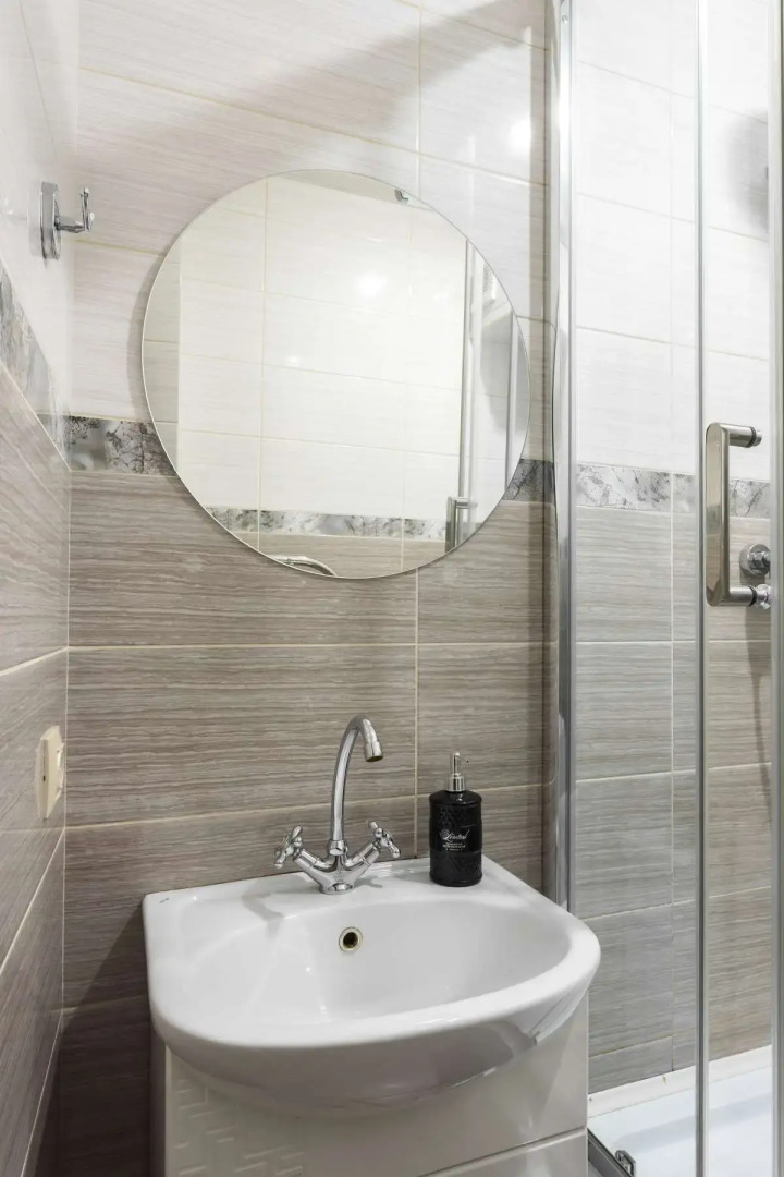 Апартаменты двухкомнатные с Видом на Привокзальную Площадь Hygge Karelia