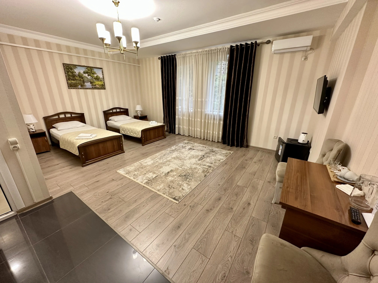 Отель ВОСТОК