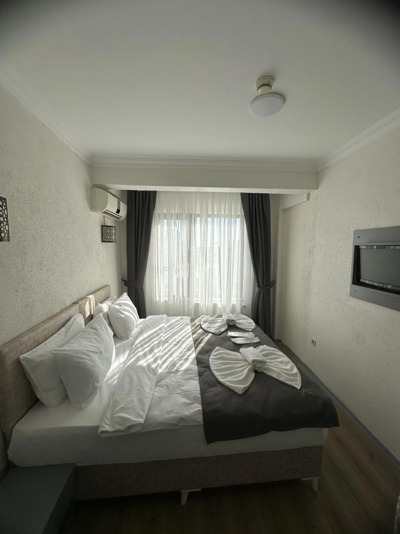 Big Orange Hotel