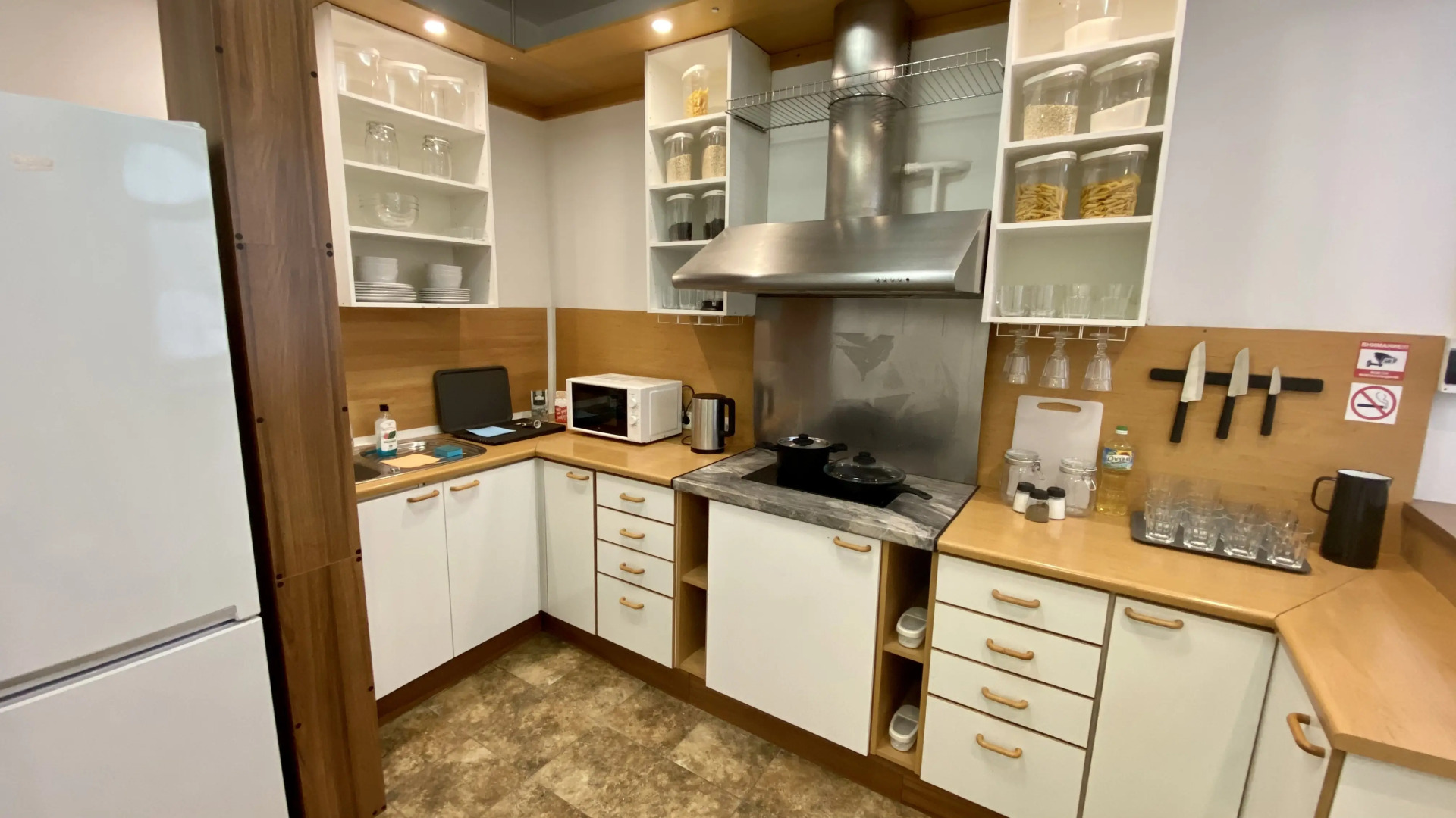 Меблированные комнаты Маросейка (3)