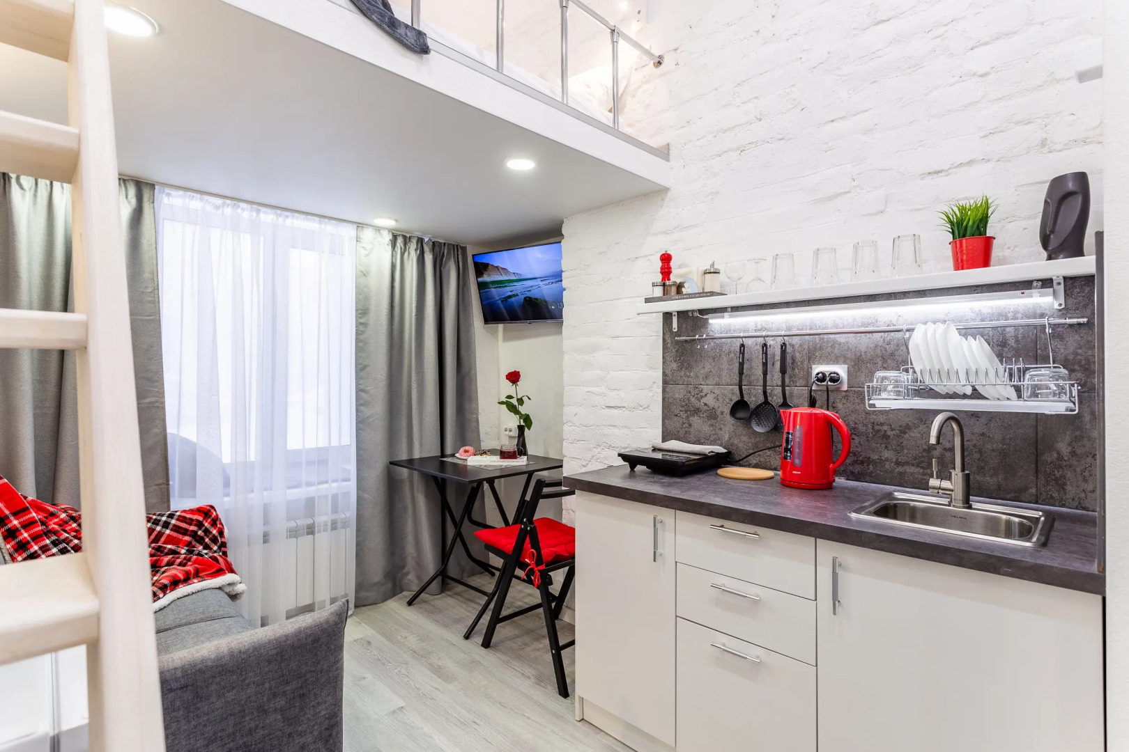 Апартаменты Quartet на Дегтярном 3