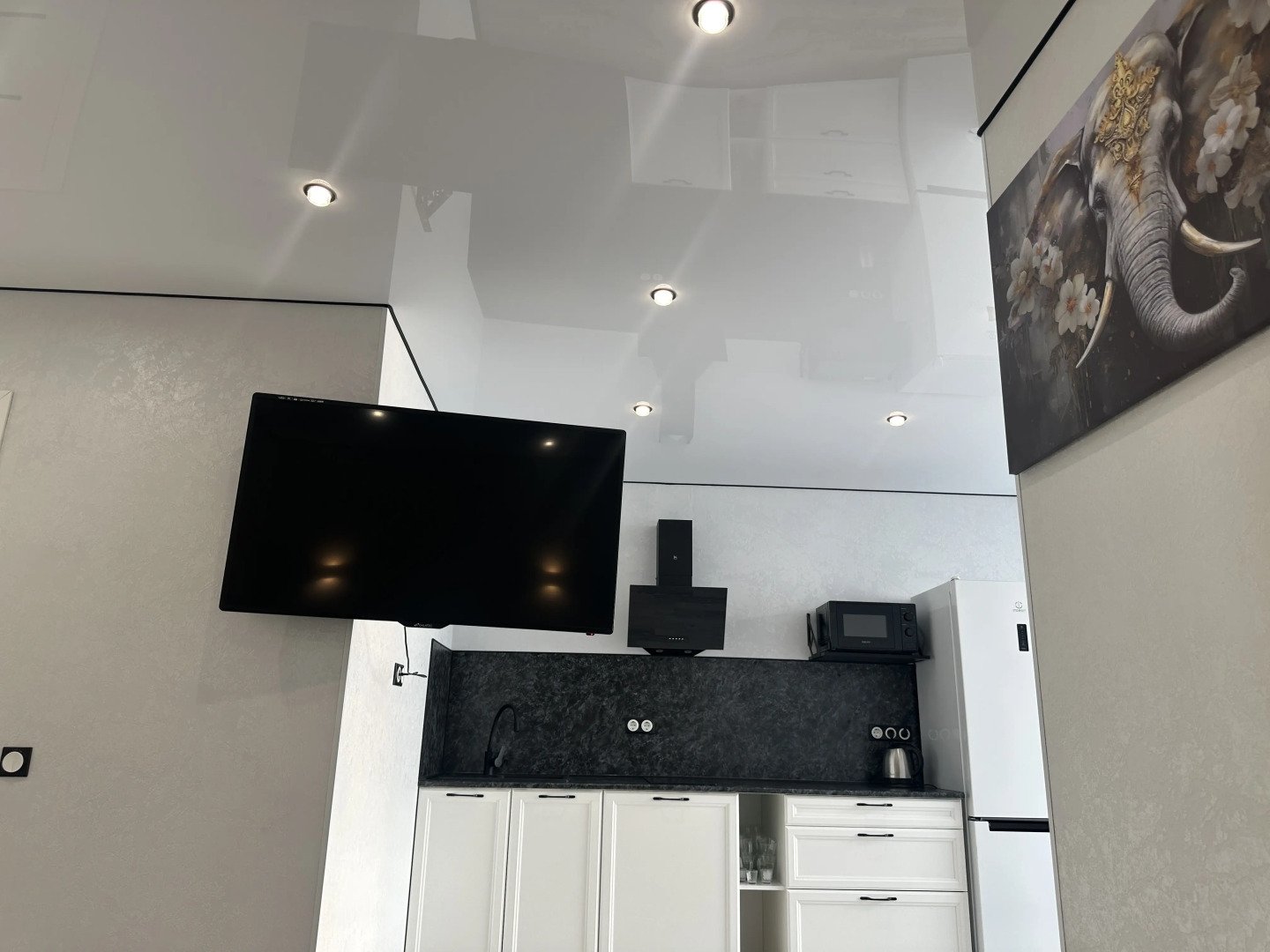 Квартира Шикарная 2-комнатная квартира у моря на Столетии 163