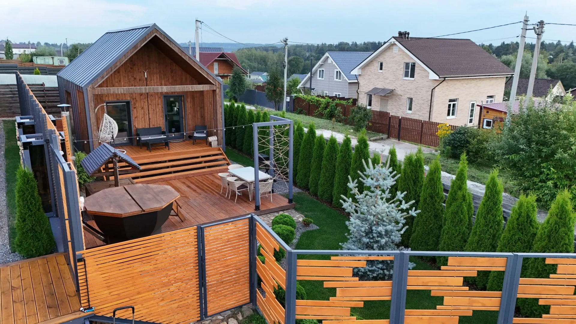 Частный дом Hill House Positive