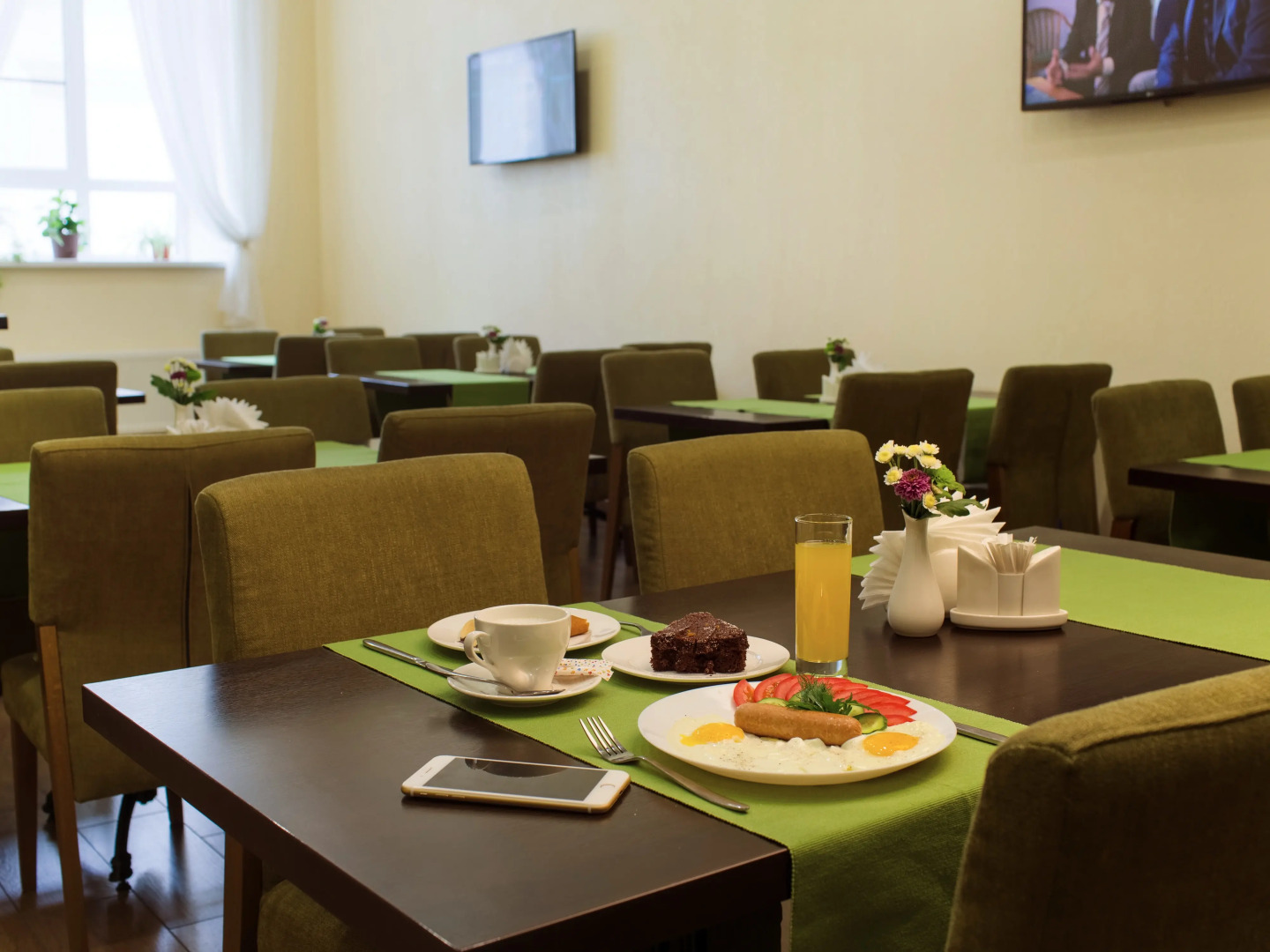 Отель Платов