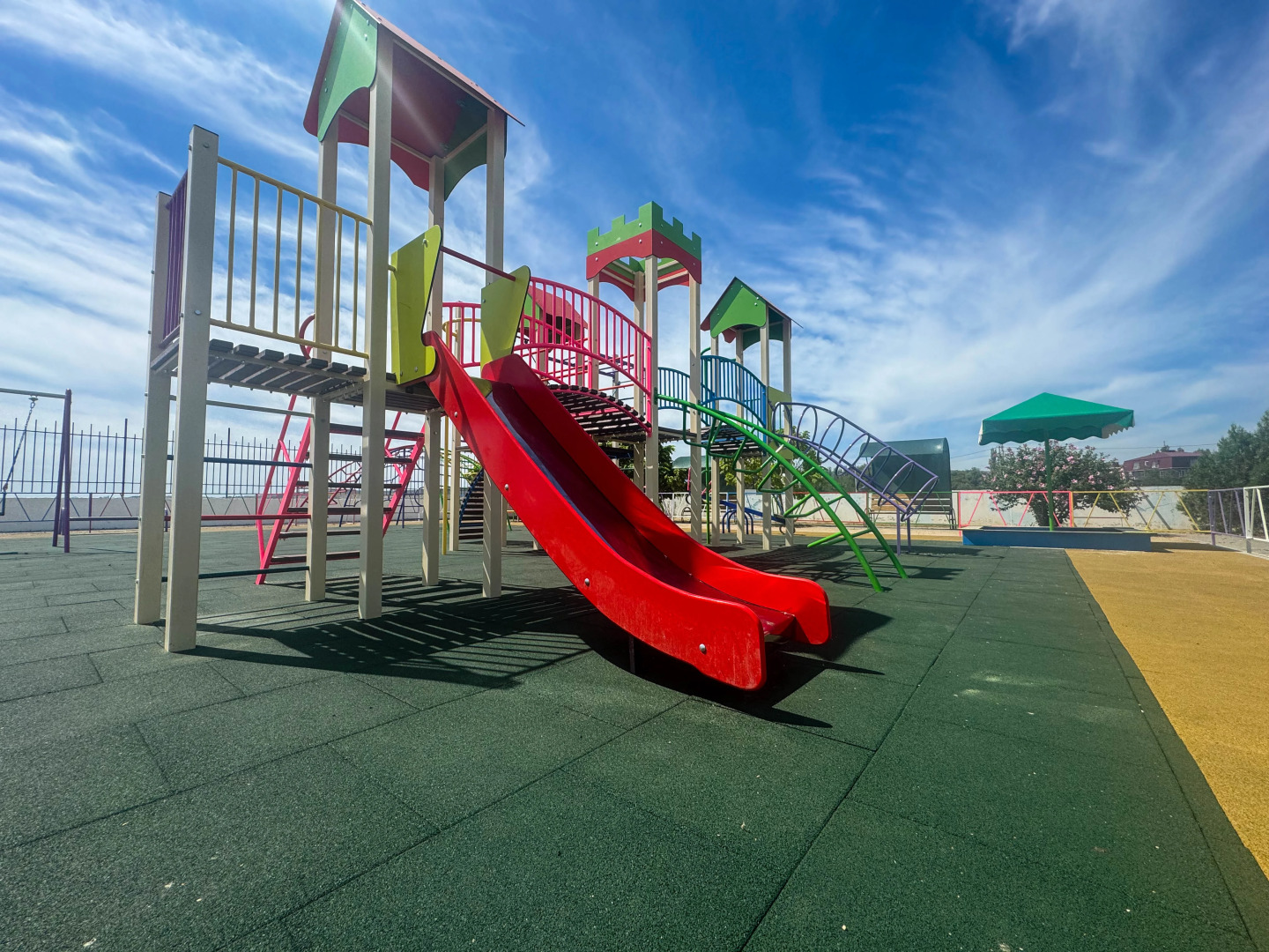 Просторные двухкомнатные апартаменты Loft-Apart