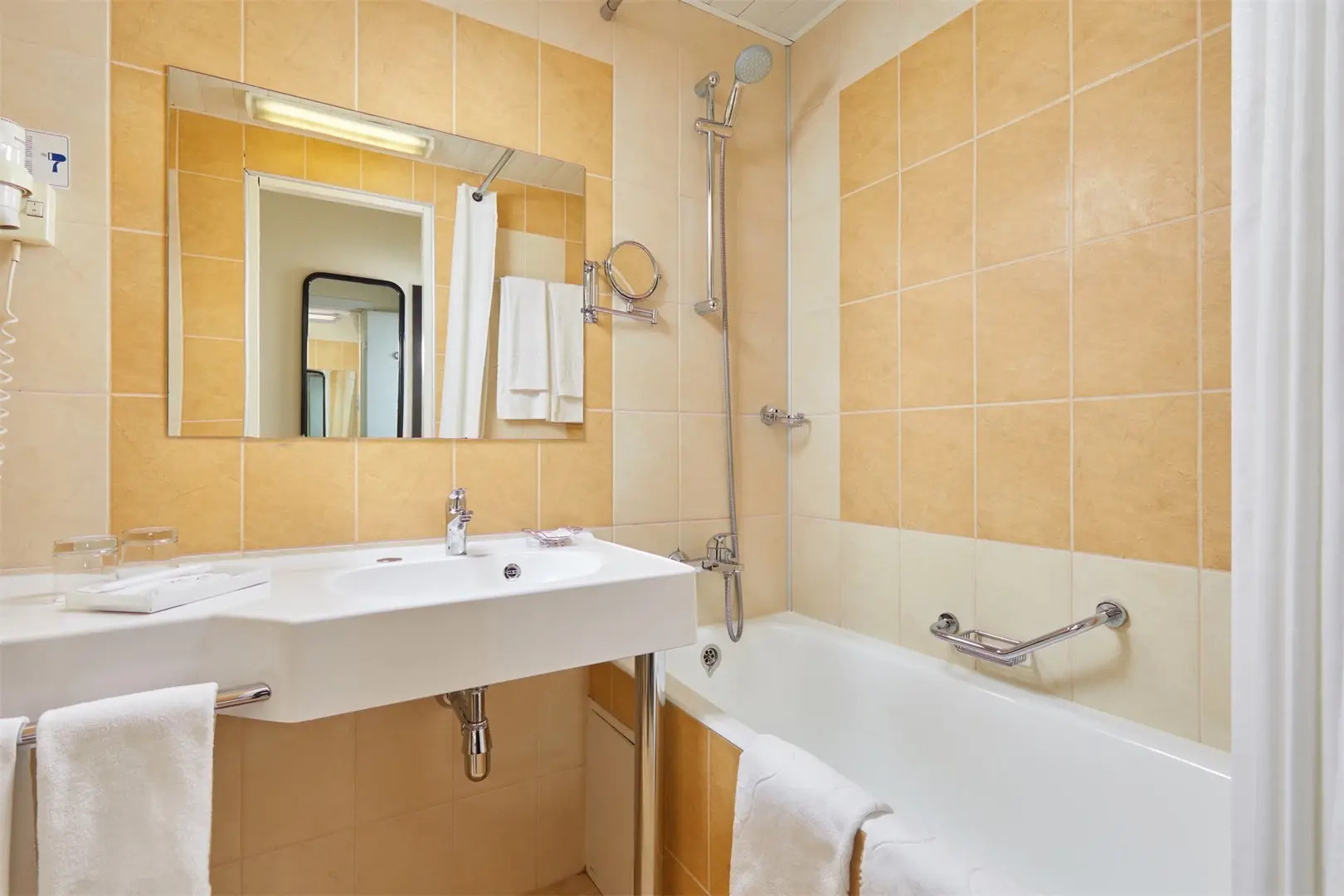 Аристократ Официальный партнёр Отеля «Гамма» Измайлово