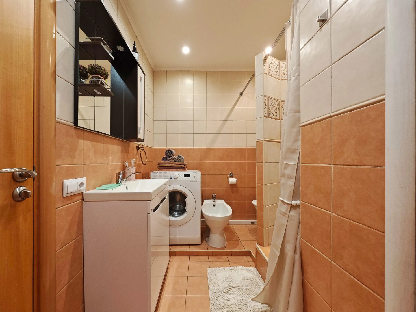 Апартаменты Невский 18 Николь и Мишель