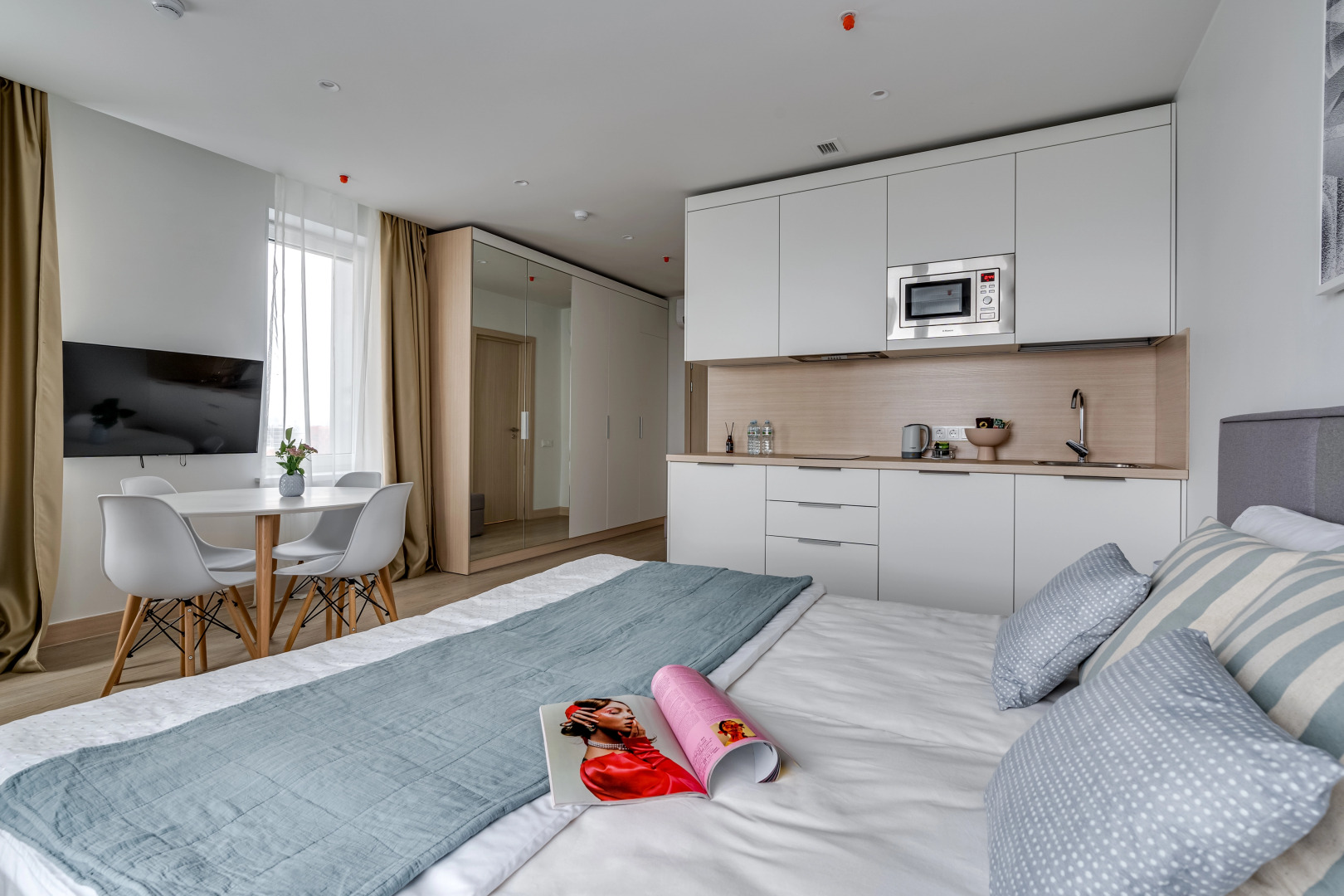 Апартаменты Luce Apartment с видом на город