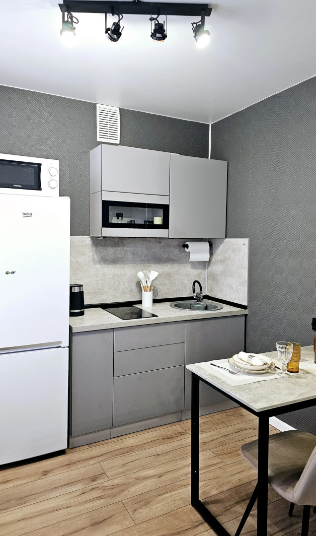 Квартира студия 5-ая просека 125