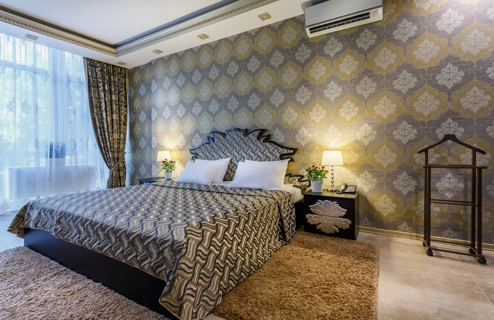 Отель Виктория Плаза