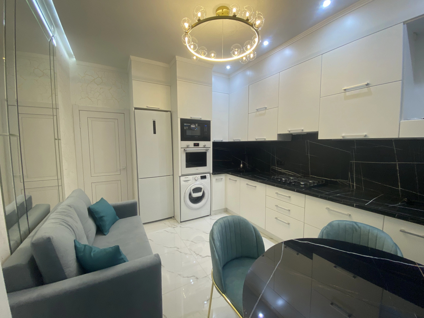 Апартаменты Чкалова 37 с видом на горы рядом аэропорт