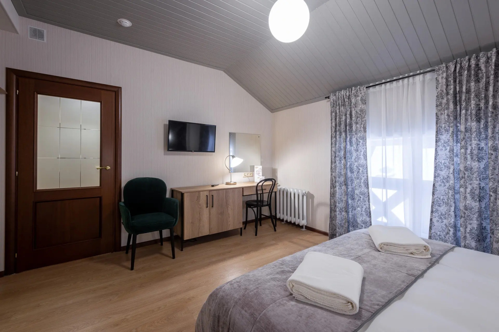 Отель На камушках