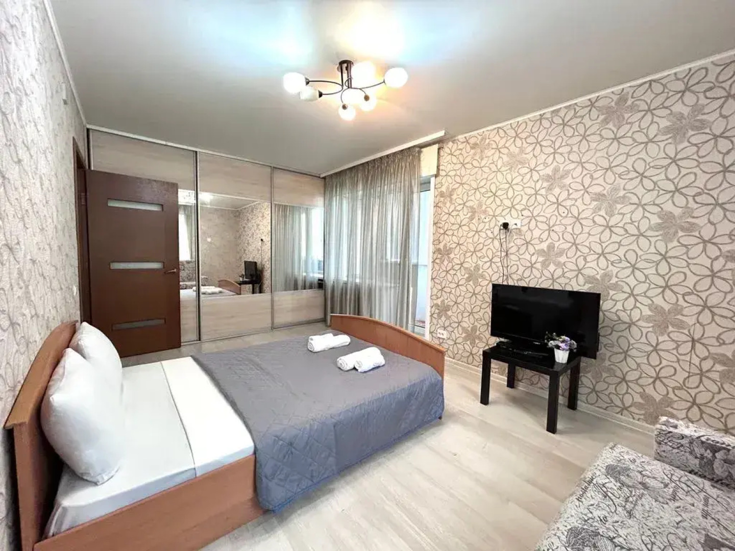 Апартаменты Светлая и уютная квартира в тихом центре города