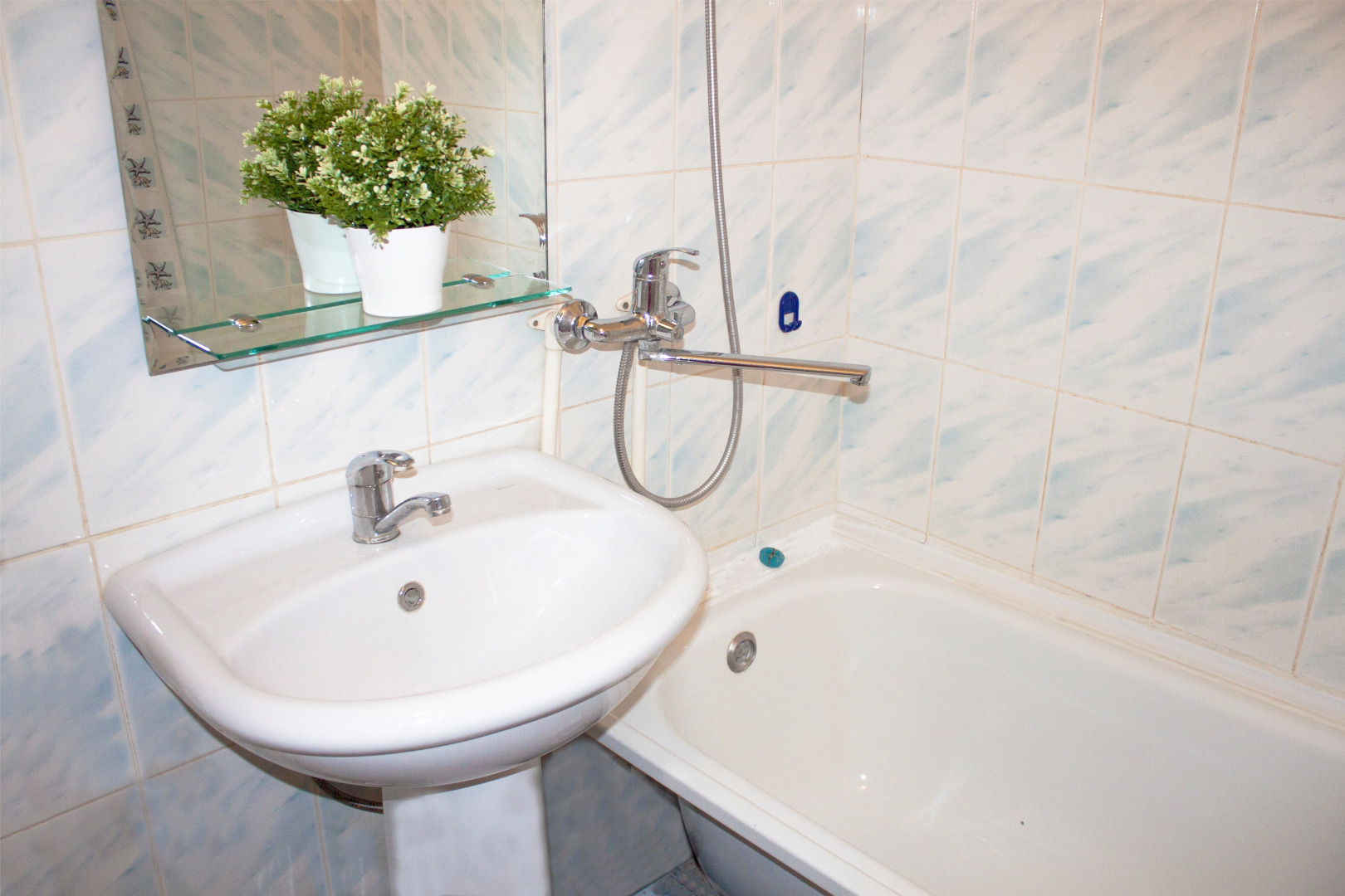 Апартаменты Квартирный Вопрос на Строителей 8