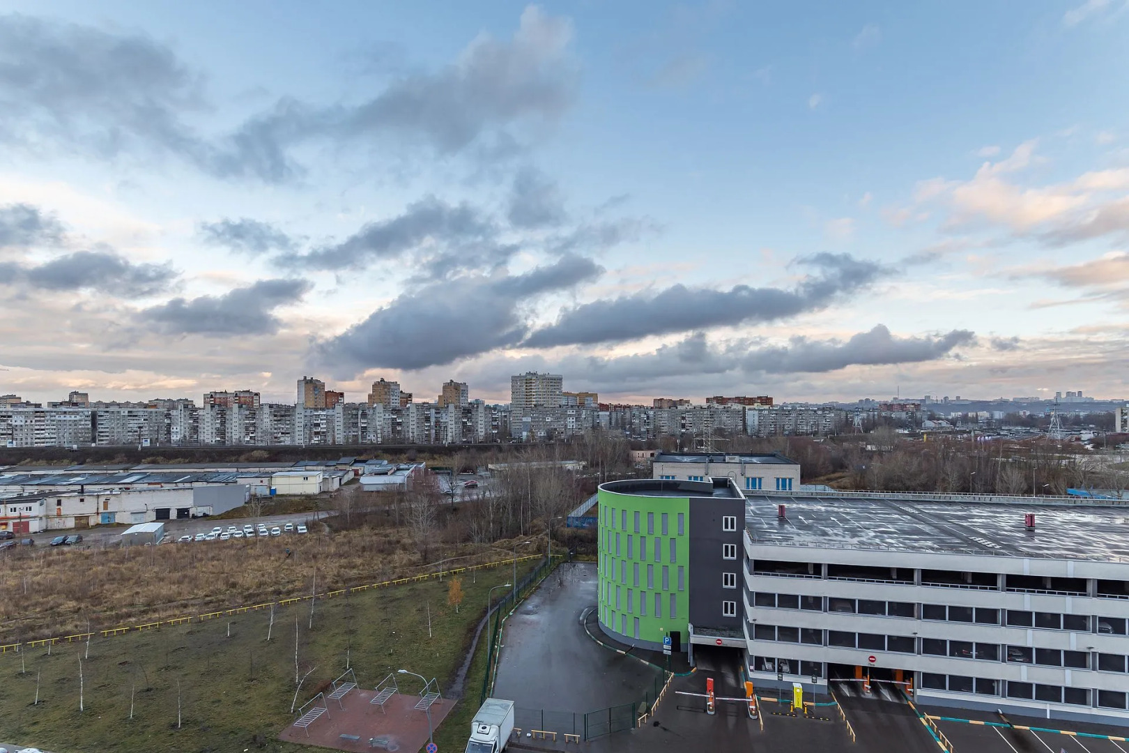 Апартаменты Стрелка на ул. Бурнаковская 51