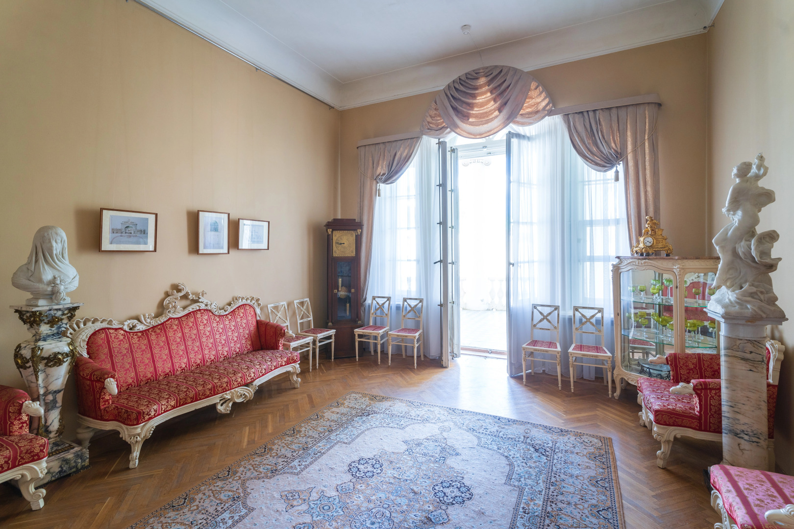 Hotel Kochubey-Sentre