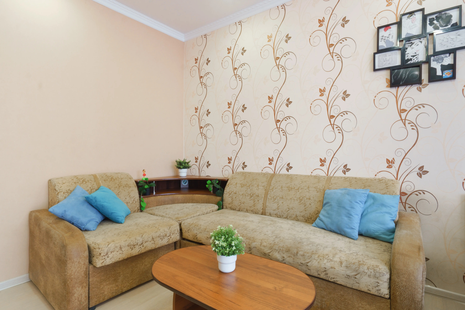 Апартаменты Квартира с Новым Ремонтом Возле Парка Галицкого