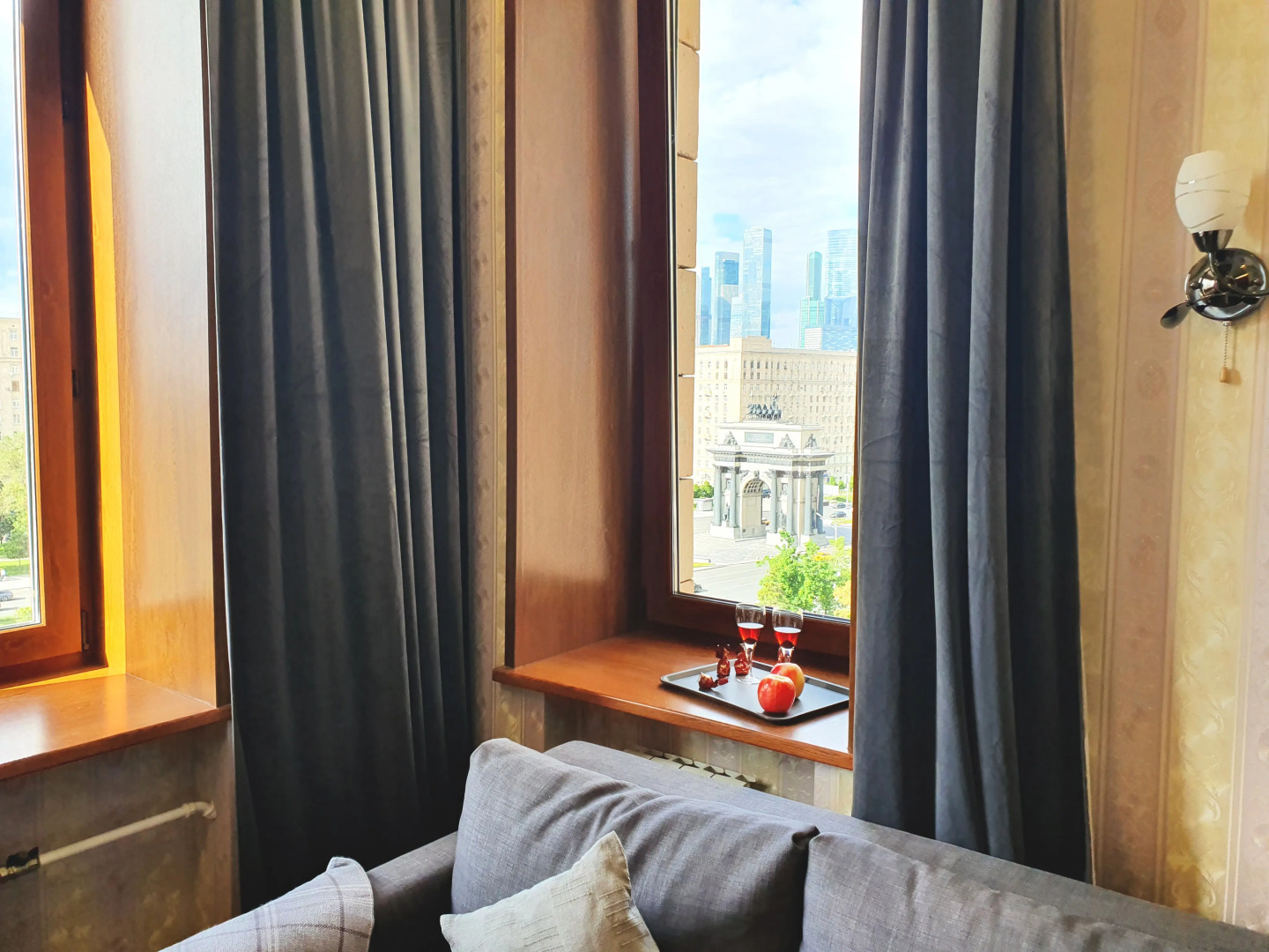 Апартаменты у Триумфальной Арки и Парка Победы