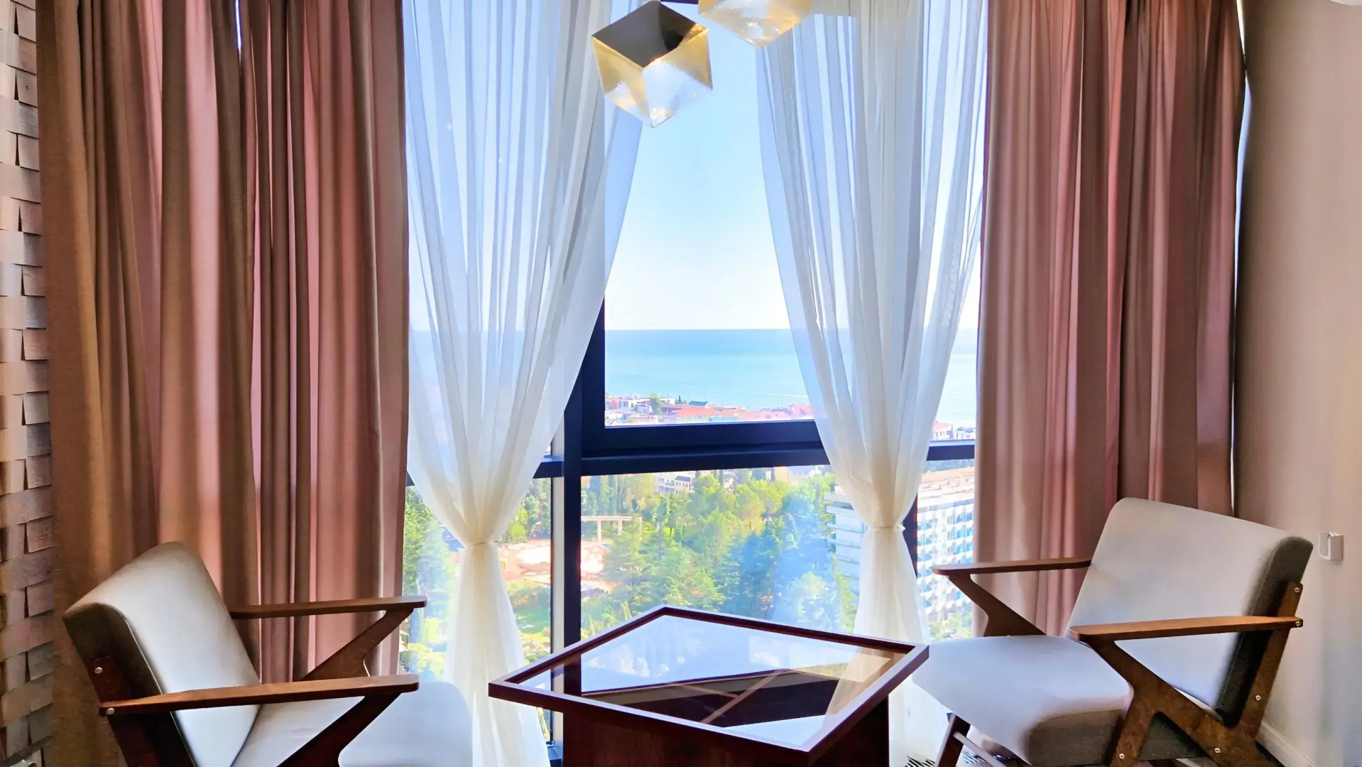 Квартира двухкомнатная с панорамным видом