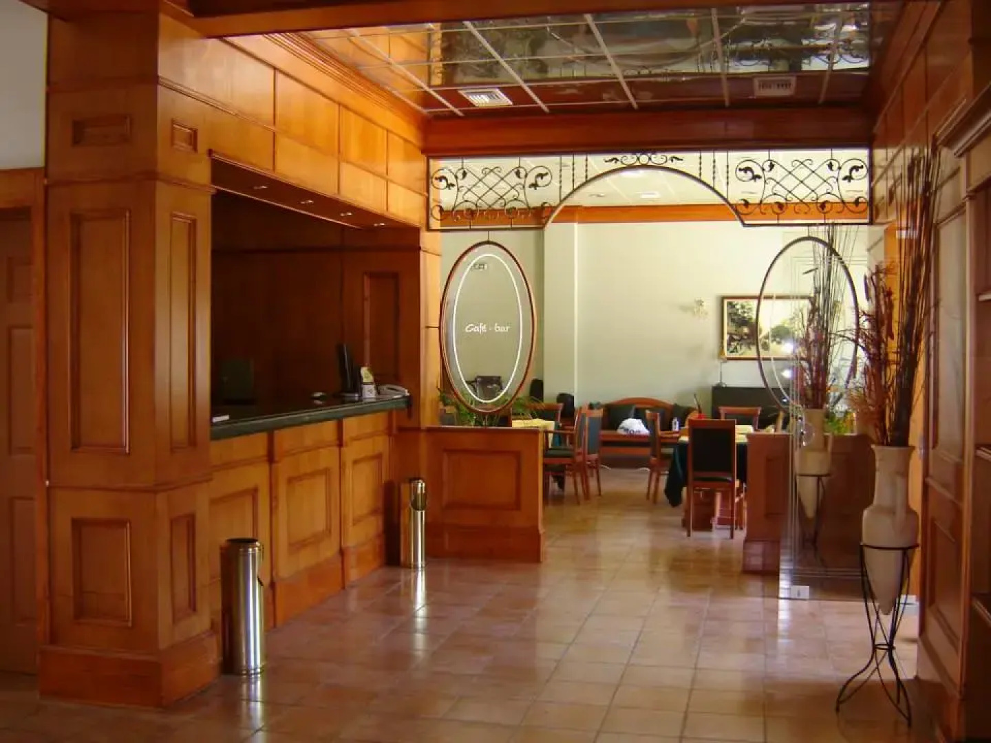 Отель Paradise Inn