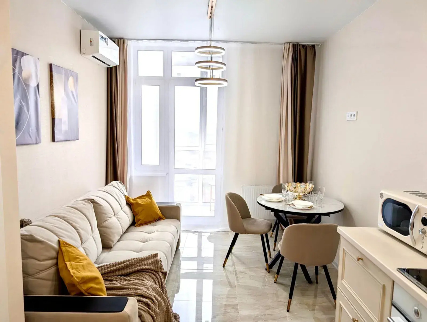 Апартаменты Аппартаменты на высоком этаже в ЖК Академик