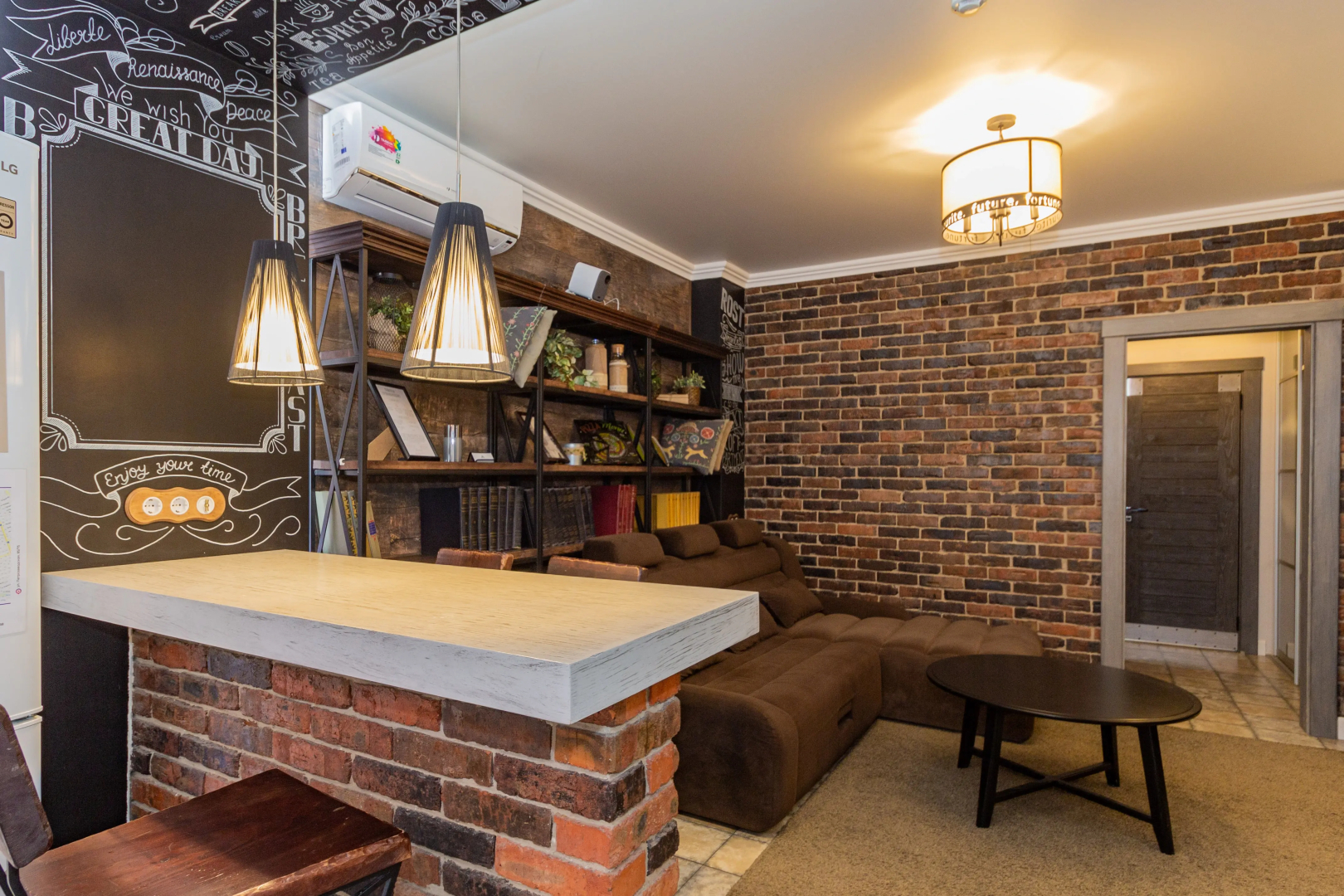 Loft Apartments с пректором и терассой