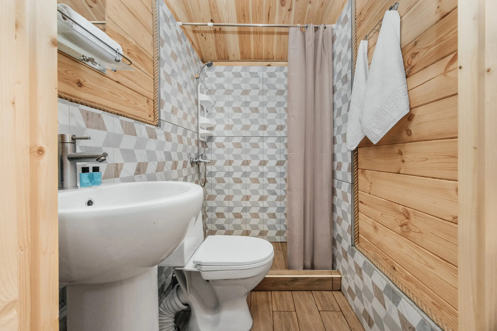 Курортный отель Отель Eco House Pitiunt