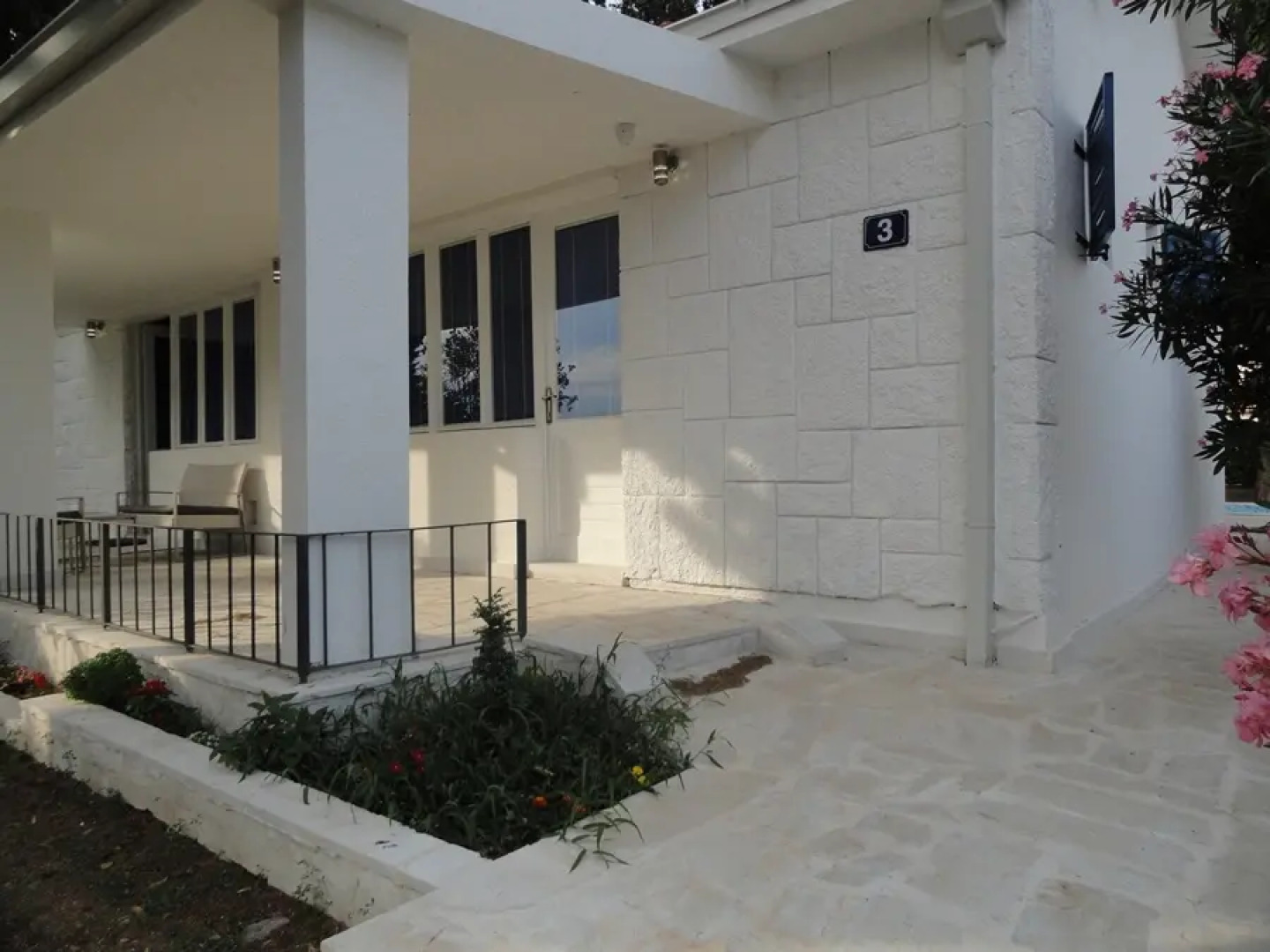 Гостевой Дом The house with pool in Petrovac