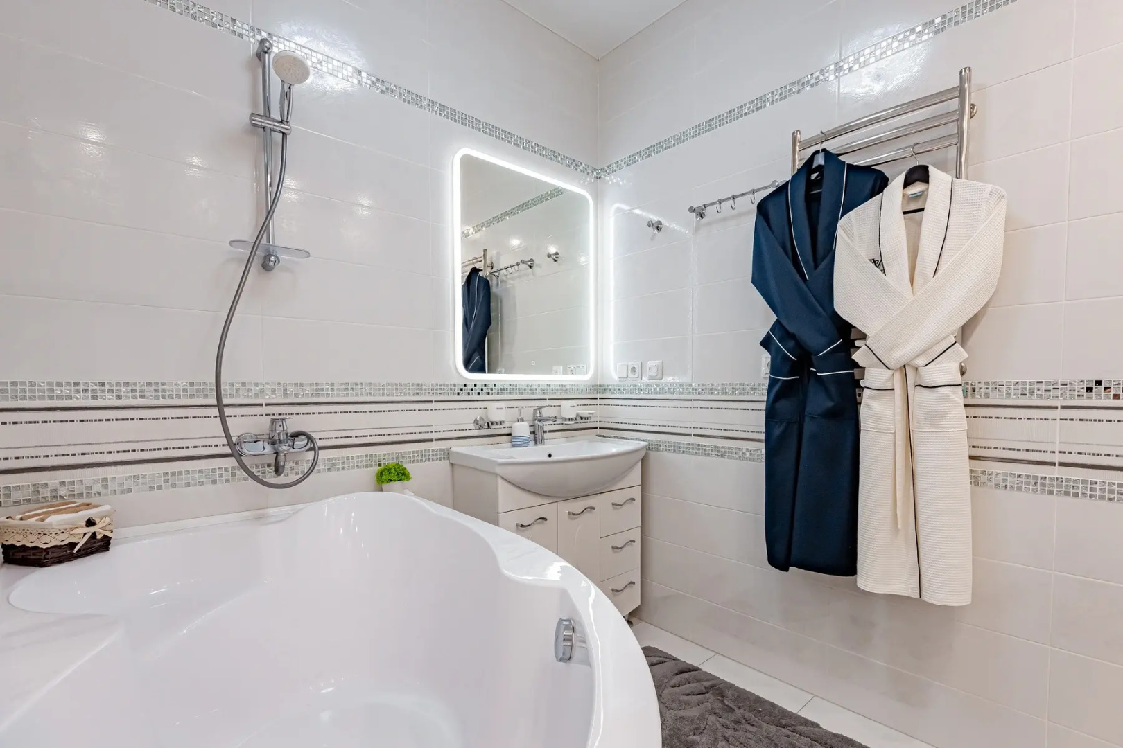 Апартаменты Шикарная Евродвушка