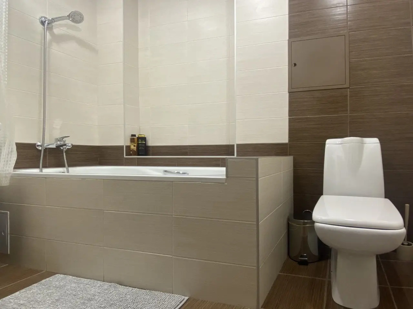 Апартаменты 2-комнатные HomeApart Захарова, 24