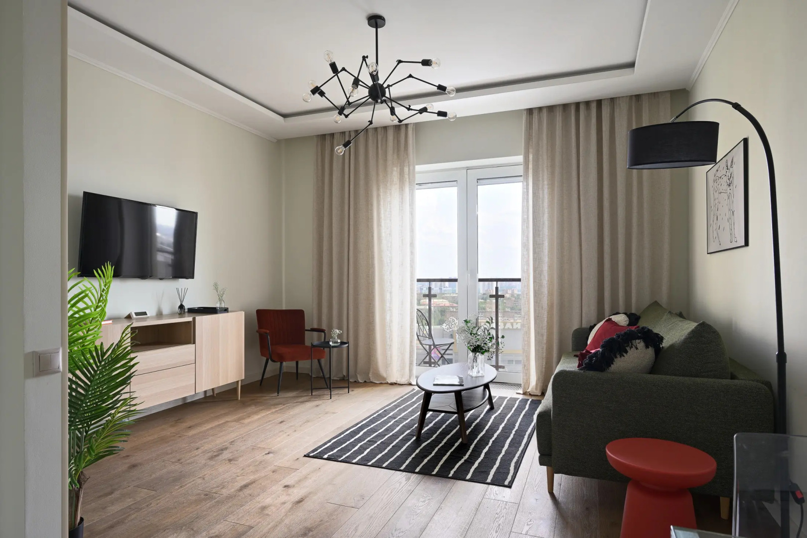 Апартаменты с панорамным видом недалеко от метро