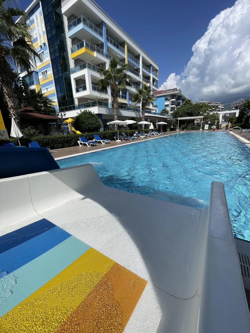 Апартаменты у моря 320 м с балконом